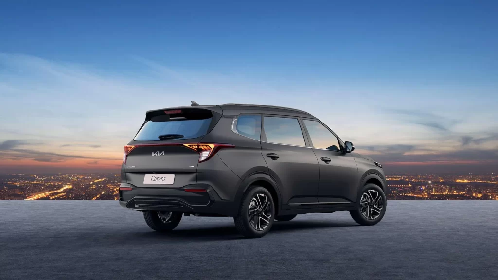 Kia Carens Black Variant