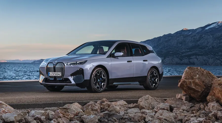 BMW iX 2025
