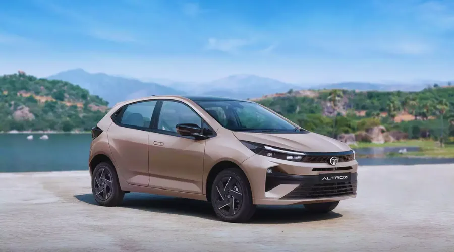 Tata Altroz iCNG Facelift 2025